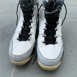 Jordan Men's White and Gray Sneakers